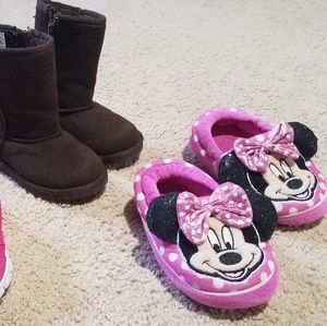 7 toddler Girl Boots and Minnie Mouse Slippers